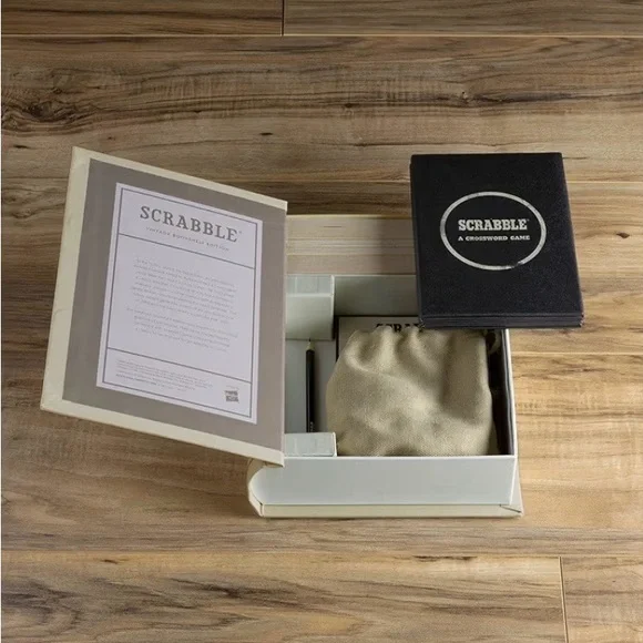 🃏 Scrabble Vintage Bookshelf Edition - Picture 6 of 6